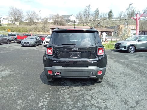 Used 2017 Jeep Renegade Trailhawk AWD/4WD image 5