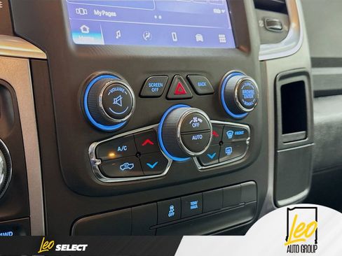 Used 2023 RAM 1500 Classic SLT w/ Electronics Group AWD/4WD image 18