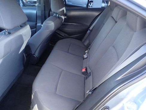 Used 2020 Toyota Corolla LE FWD image 10