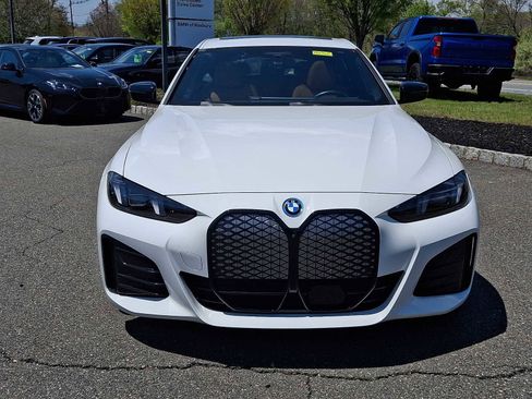 Used 2025 BMW i4 xDrive40i w/ M Sport Package AWD/4WD image 2