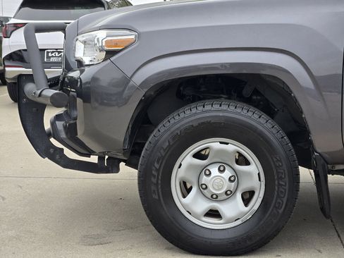 Used 2019 Toyota Tacoma SR5 image 14