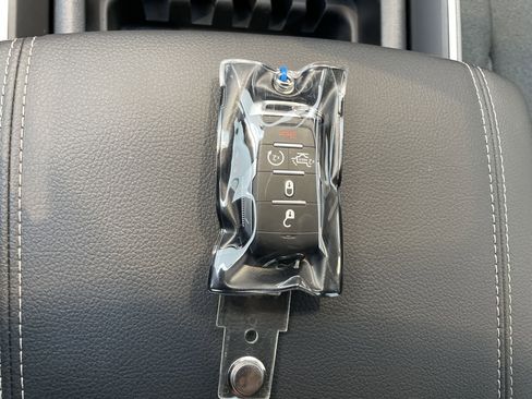 Certified 2025 RAM 1500 Big Horn image 35