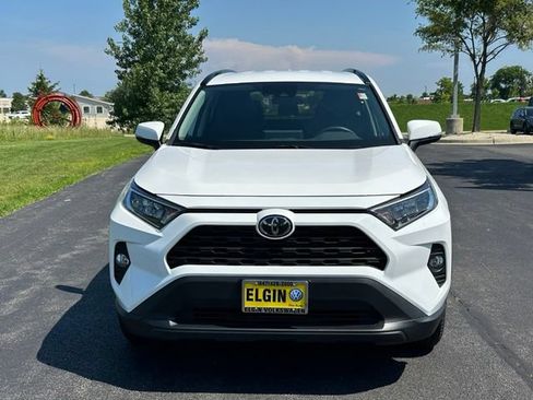 Used 2020 Toyota RAV4 XLE w/ XLE Grade Weather Package AWD/4WD image 2