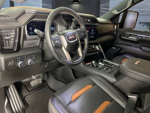 Used 2024 GMC Sierra 2500 AT4 w/ AT4 Premium Plus Package AWD/4WD image 25