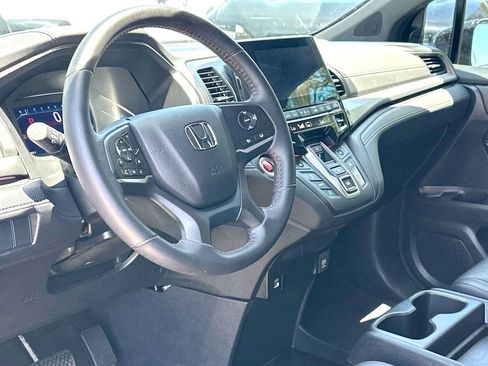 Used 2024 Honda Odyssey Sport image 18