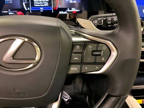 Certified 2025 Lexus RX 350 Premium image 24