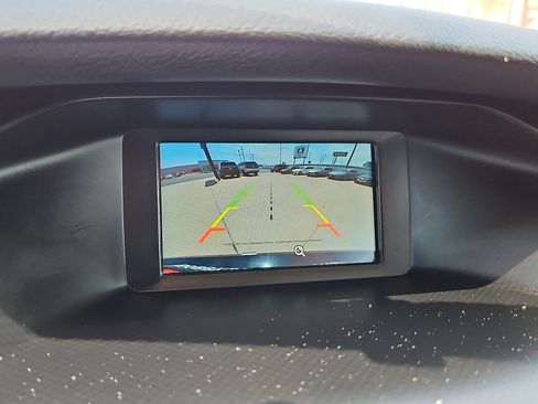 Used 2018 Ford Focus SE FWD image 14