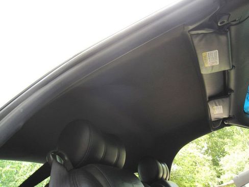 Used 2002 Ford Thunderbird image 42