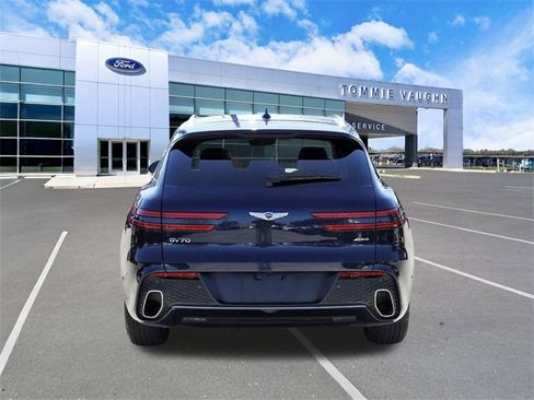 Used 2023 Genesis GV70 2.5T w/ Advanced Package image 3