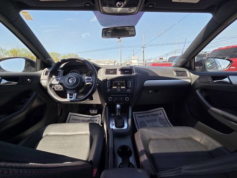 Used 2012 Volkswagen Jetta GLI Autobahn image 17