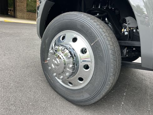 New 2026 RAM 5500 4x4 Crew Cab image 30