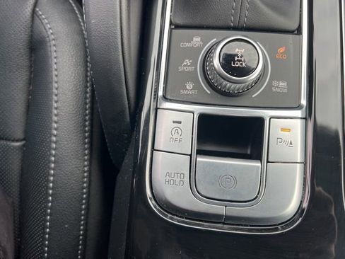 Certified 2025 Kia Telluride EX image 28