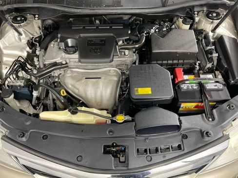 Used 2013 Toyota Camry XLE w/ Leather Pkg image 9