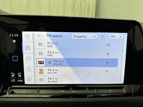 Used 2023 Volkswagen Golf R AWD/4WD image 18