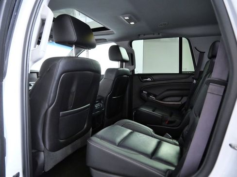 Used 2016 GMC Yukon SLT w/ HD Trailering Package AWD/4WD image 15