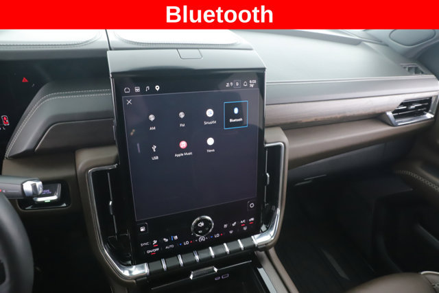Used 2026 GMC Yukon XL Denali Ultimate AWD/4WD image 27