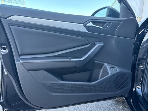 Used 2025 Volkswagen Jetta S image 24