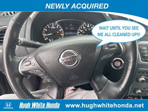 Used 2020 Nissan Pathfinder SL image 6