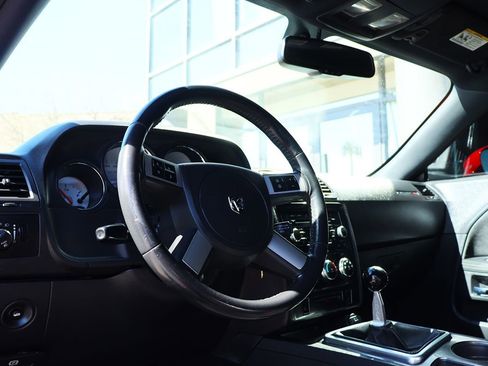 Used 2009 Dodge Challenger SRT8 image 30