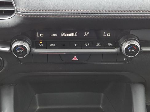 Used 2024 MAZDA MAZDA3 s FWD image 13