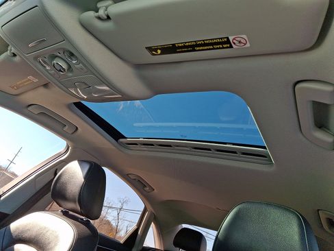 Used 2015 Audi A4 2.0T Premium Plus w/ Technology Package image 14