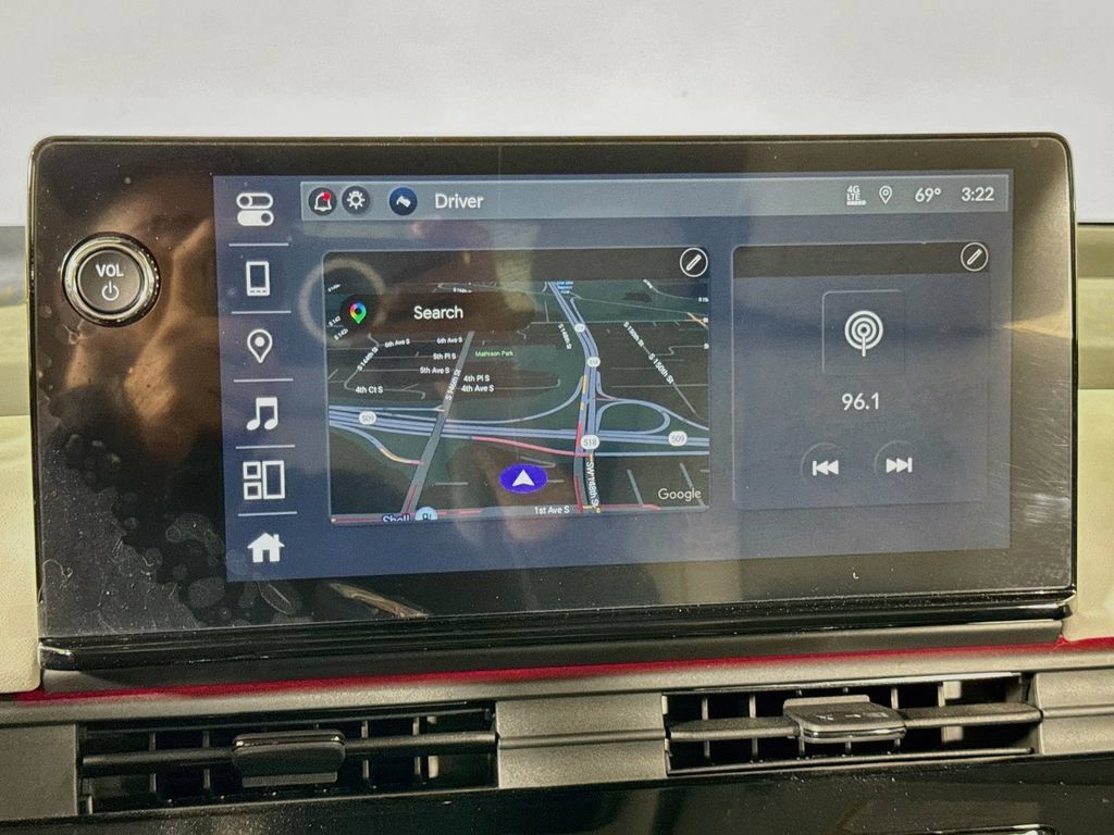 Used 2025 Honda Prologue Touring image 40