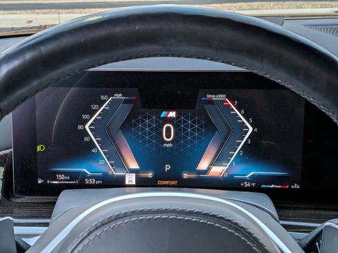 Used 2023 BMW X7 xDrive40i w/ Executive Package image 16