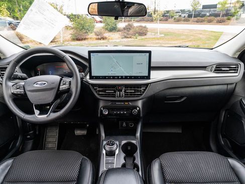Used 2024 Ford Escape SE FWD image 22
