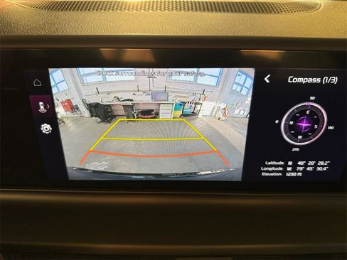 Certified 2024 Kia Seltos SX w/ SX Sunroof Package image 18