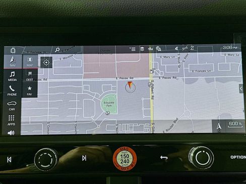 New 2026 Porsche Macan AWD/4WD image 18