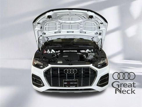 Used 2023 Audi Q5 Premium w/ Convenience Package AWD/4WD image 17