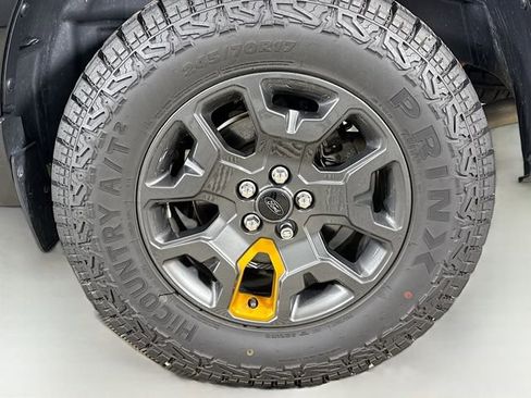 Used 2025 Ford Maverick Tremor AWD/4WD image 31
