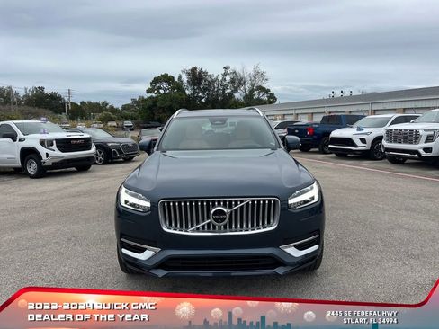 Used 2025 Volvo XC90 T8 Ultra w/ Protection Package Premier image 3