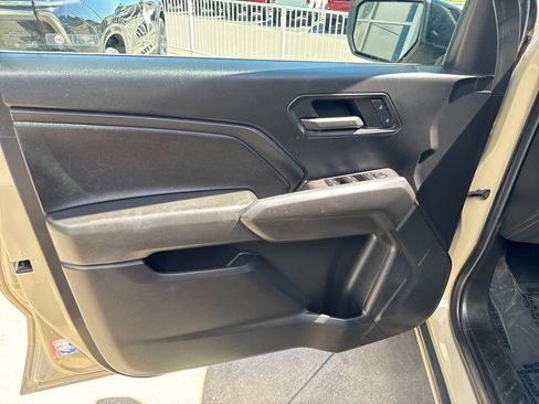 Used 2023 Chevrolet Colorado Trail Boss w/ Technology Package AWD/4WD image 10