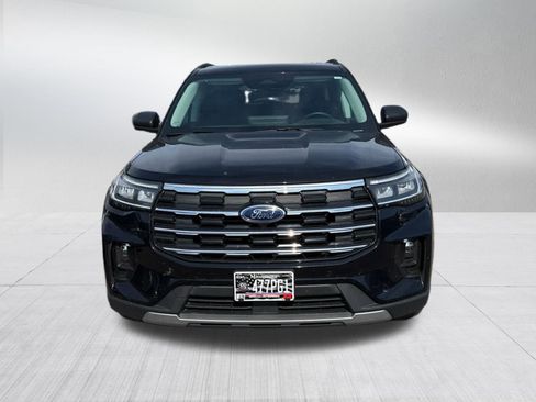 Used 2025 Ford Explorer Active w/ Active Comfort Package AWD/4WD image 8