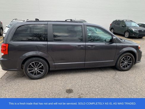 Used 2019 Dodge Grand Caravan GT FWD image 3