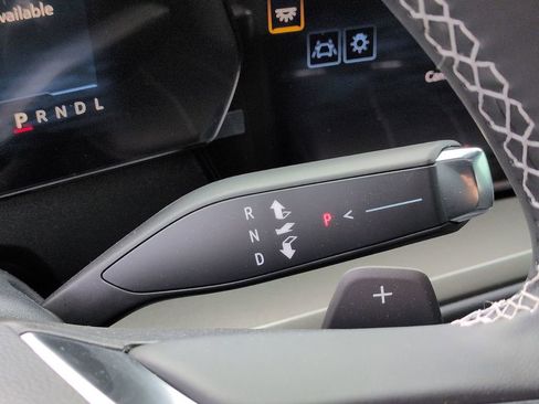 New 2026 Chevrolet Traverse LT w/ Sun and Wheel Package FWD image 22