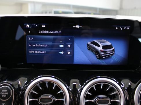 Used 2024 Mercedes-Benz GLA 250 image 28