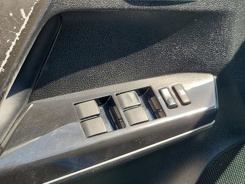 Used 2017 Toyota RAV4 SE AWD/4WD image 28