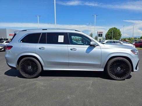 Used 2024 Mercedes-Benz GLS 450 4MATIC image 6