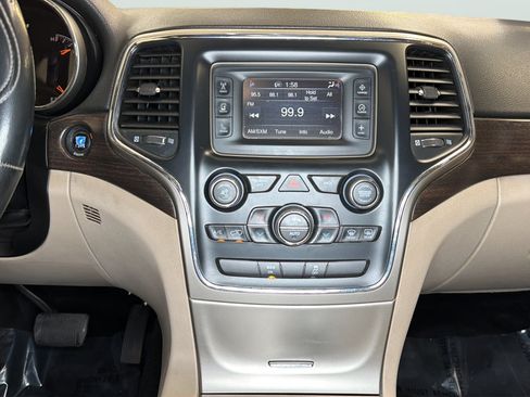 Used 2014 Jeep Grand Cherokee Laredo w/ Security & Convenience Group RWD image 16