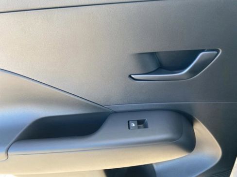 New 2026 Hyundai Kona SE FWD image 30