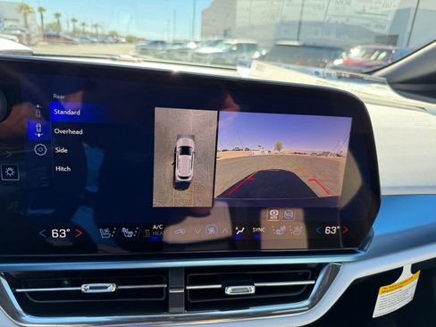 New 2026 Chevrolet Equinox EV LT image 26