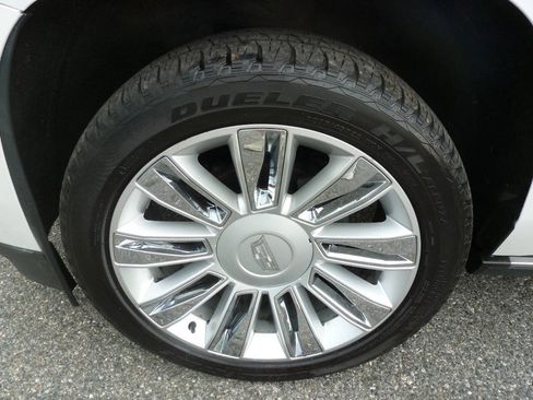 Used 2016 Cadillac Escalade Premium AWD/4WD image 18