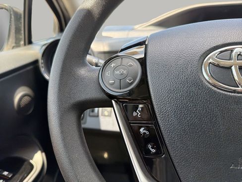 Used 2018 Toyota Prius C Two FWD image 24