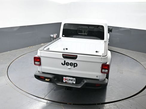 New 2026 Jeep Gladiator Sport AWD/4WD image 33