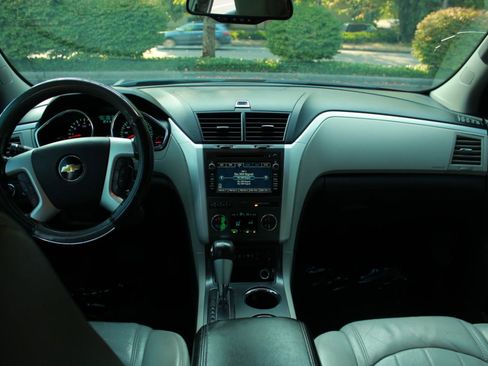 Used 2011 Chevrolet Traverse LTZ w/ LPO, 'HIT The Road' Package AWD/4WD image 11