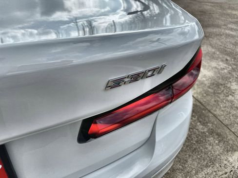 Used 2023 BMW 530i w/ Premium Package image 14