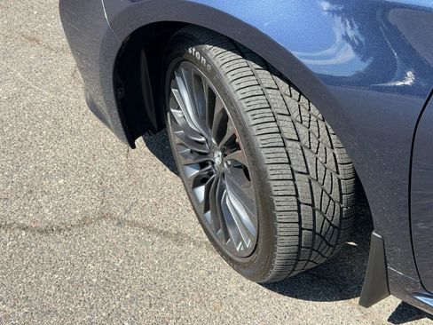 Used 2018 Toyota Avalon Touring image 17