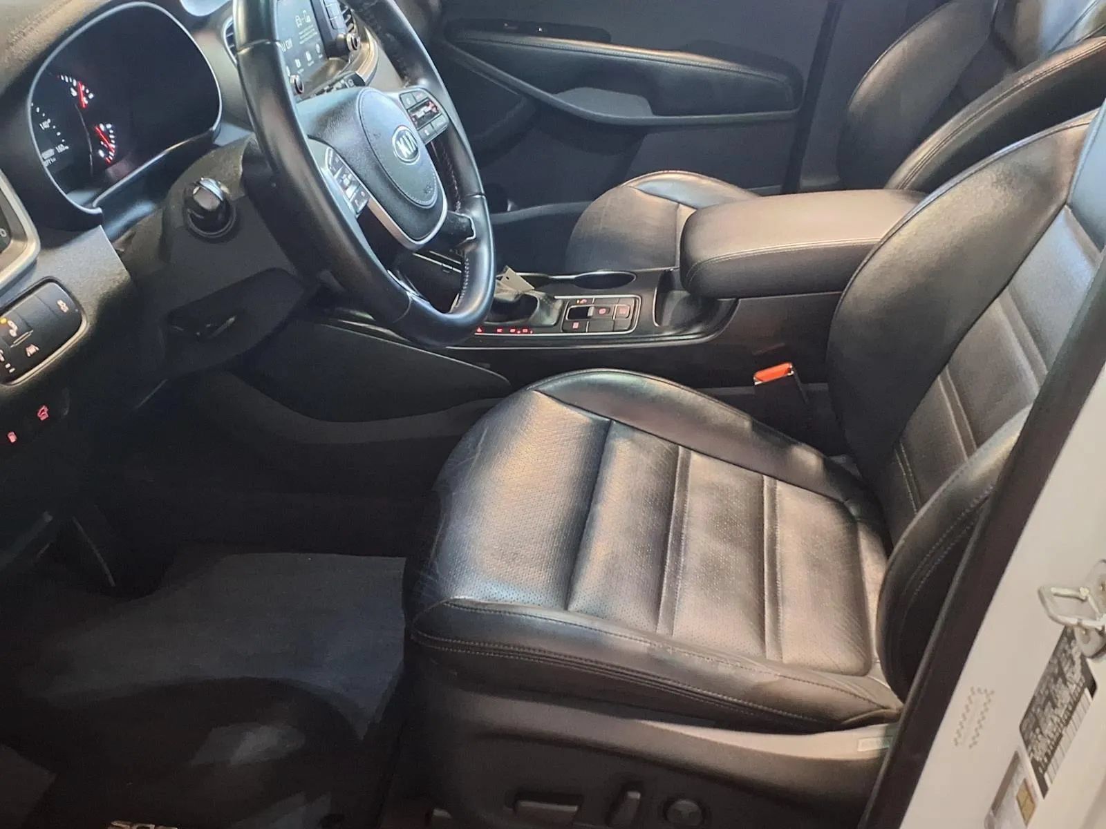 Used 2020 Kia Sorento EX FWD image 18
